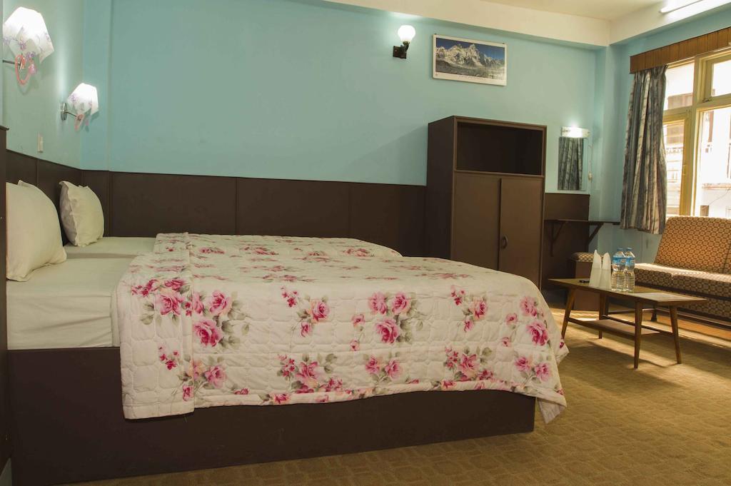 Hotel Impala Garden Катманду Екстер'єр фото