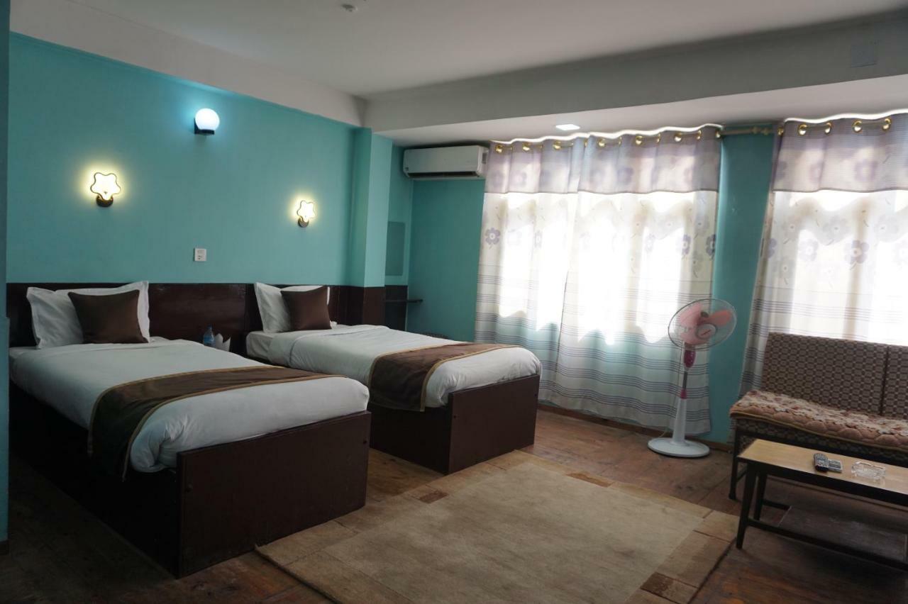 Hotel Impala Garden Катманду Екстер'єр фото
